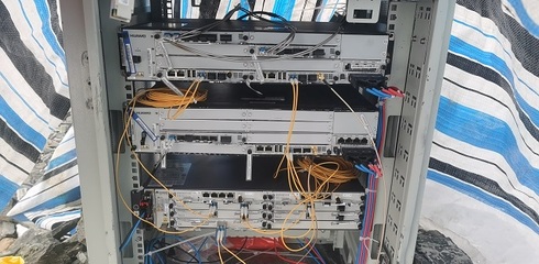 華為SPN承載解決方案助中國移動(dòng)開通珠峰6500米5G基礎(chǔ)電信業(yè)務(wù)